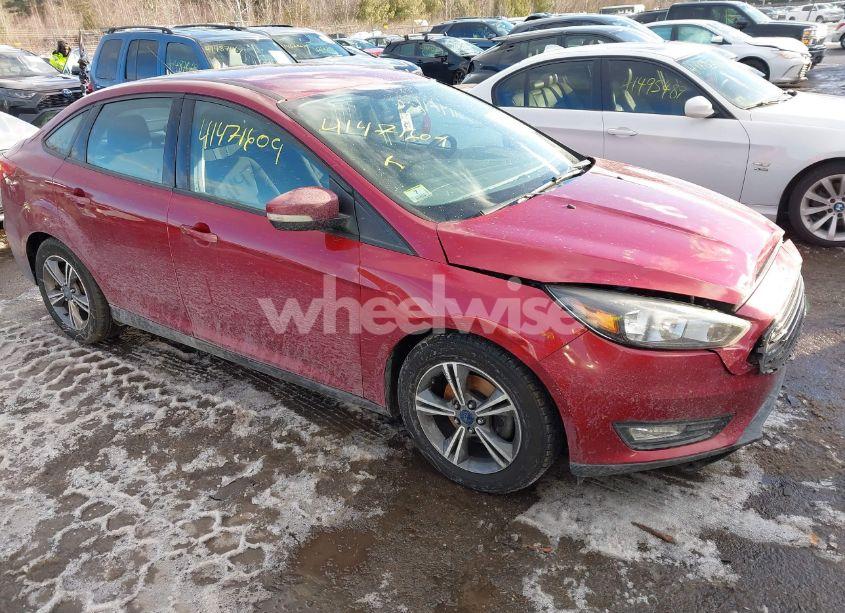2017 Ford Focus SE (VIN 1FADP3FE0HL301238) main photo