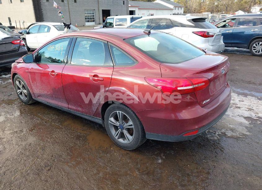 Photo 3 of 2017 Ford Focus SE (VIN 1FADP3FE0HL301238)