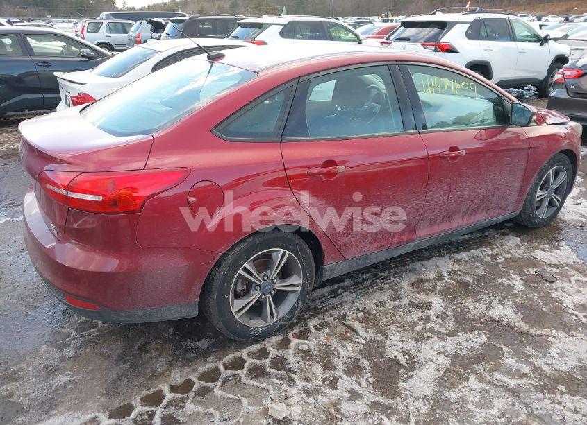 Photo 4 of 2017 Ford Focus SE (VIN 1FADP3FE0HL301238)