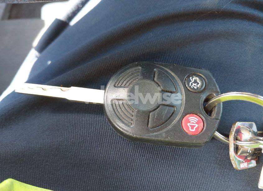 Photo 11 of 2018 Ford Focus SE (VIN 1FADP3FE0JL321530)