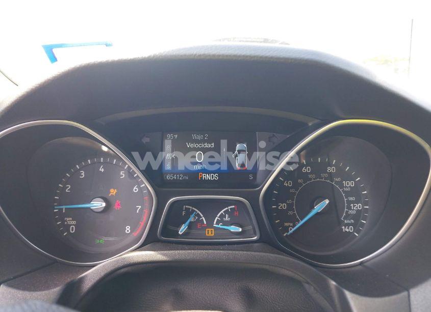Photo 7 of 2018 Ford Focus SE (VIN 1FADP3FE0JL321530)