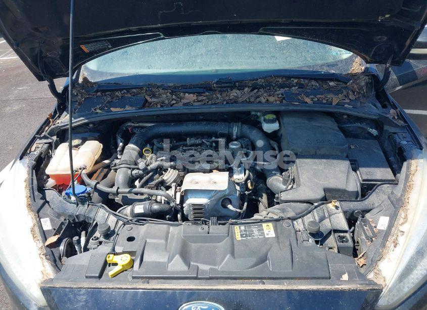 Photo 10 of 2017 Ford Focus SE (VIN 1FADP3FE1HL269626)