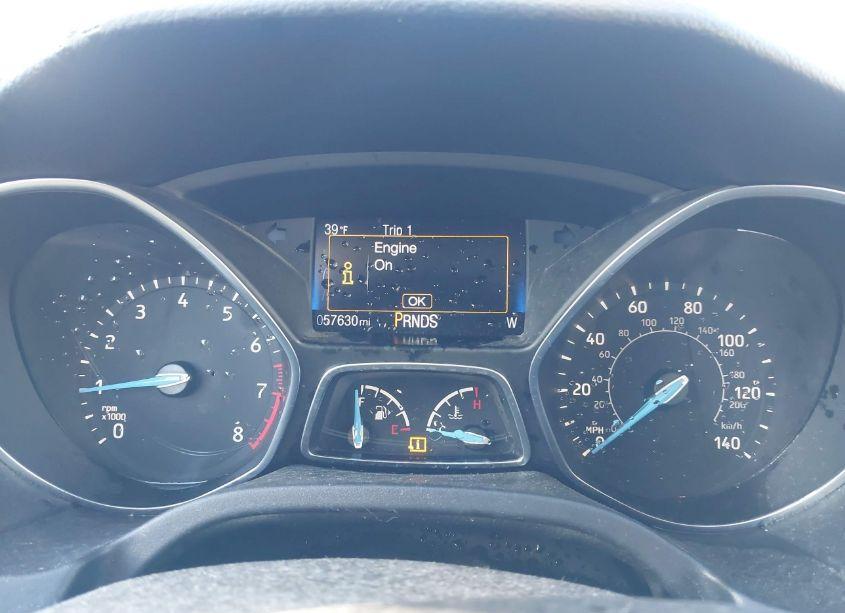 Photo 15 of 2018 Ford Focus SE (VIN 1FADP3FE1JL219699)