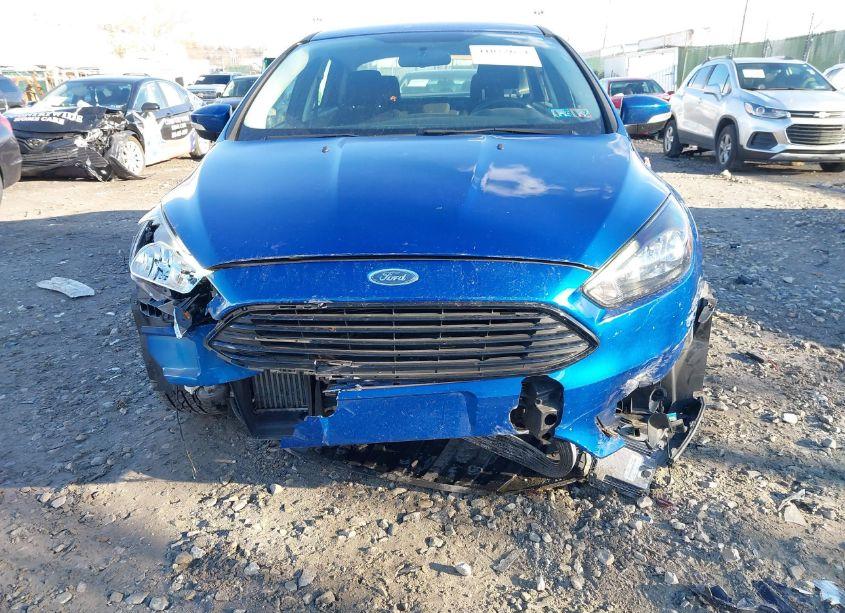 Photo 6 of 2018 Ford Focus SE (VIN 1FADP3FE1JL219699)