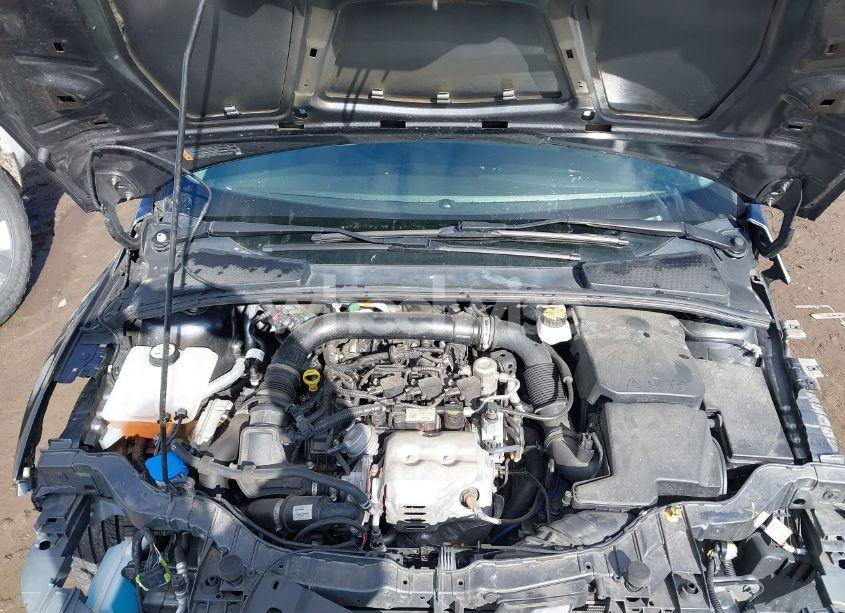 Photo 10 of 2018 Ford Focus SE (VIN 1FADP3FE1JL267977)