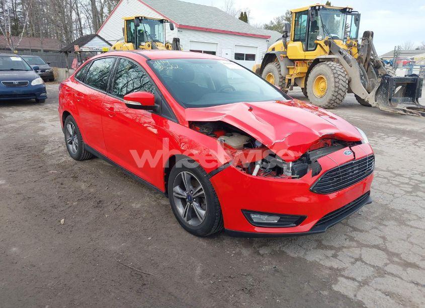 2017 Ford Focus SE (VIN 1FADP3FE2HL273992) main photo