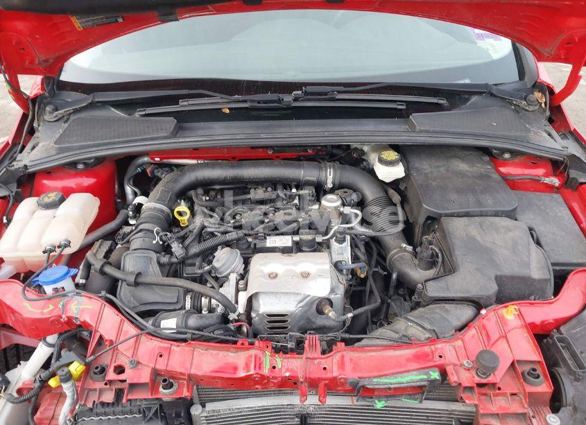 Photo 10 of 2017 Ford Focus SE (VIN 1FADP3FE2HL273992)