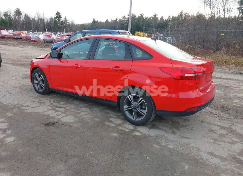 Photo 3 of 2017 Ford Focus SE (VIN 1FADP3FE2HL273992)