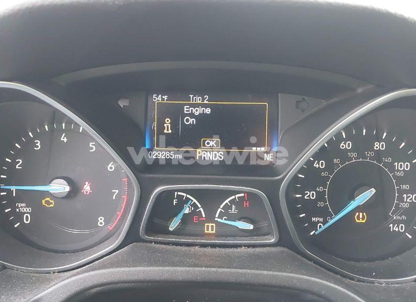 Photo 7 of 2017 Ford Focus SE (VIN 1FADP3FE2HL273992)