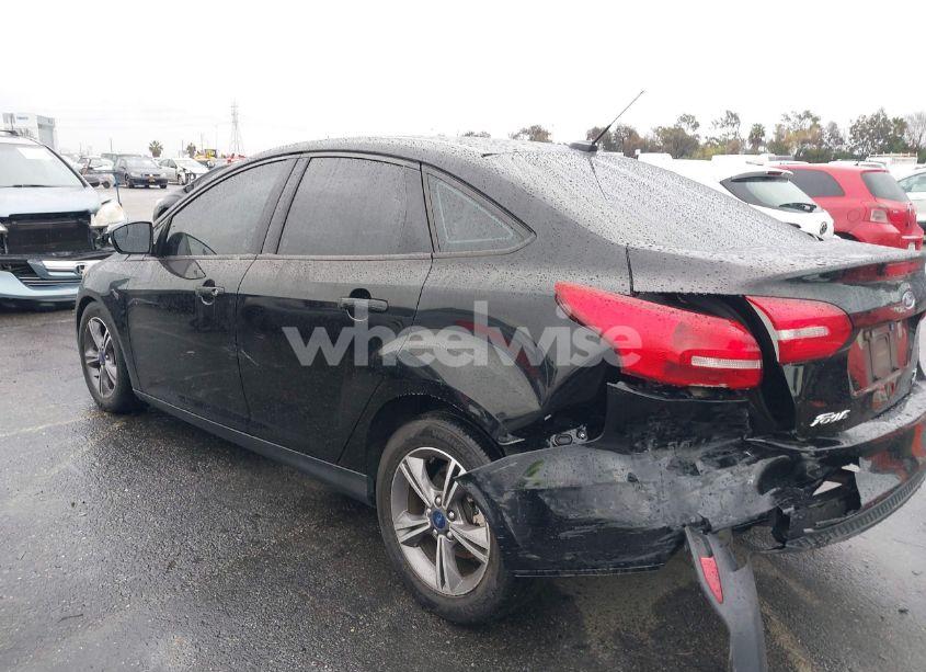 Photo 14 of 2017 Ford Focus SE (VIN 1FADP3FE2HL296009)