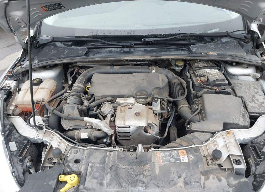 Photo 10 of 2015 Ford Focus SE (VIN 1FADP3FE3FL261119)