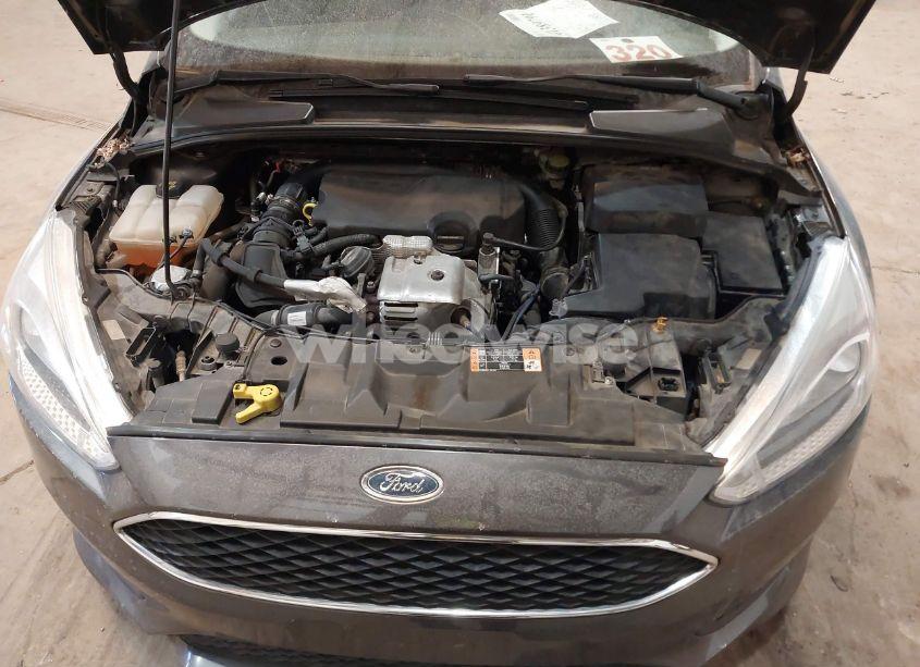 Photo 10 of 2015 Ford Focus SE (VIN 1FADP3FE3FL268457)