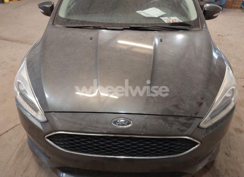 Photo 6 of 2015 Ford Focus SE (VIN 1FADP3FE3FL268457)