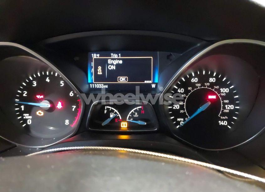 Photo 7 of 2015 Ford Focus SE (VIN 1FADP3FE3FL268457)