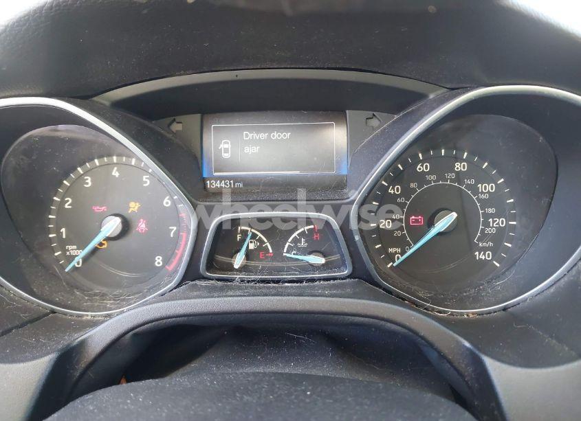 Photo 7 of 2015 Ford Focus SE (VIN 1FADP3FE3FL333193)