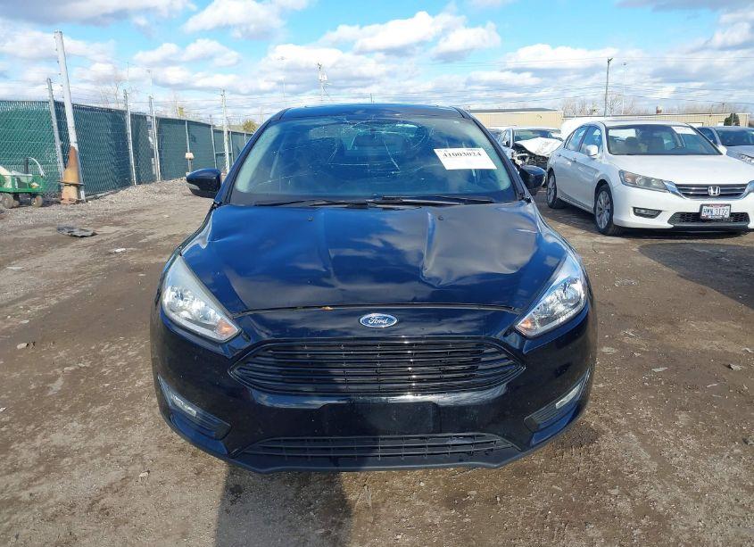 Photo 12 of 2016 Ford Focus SE (VIN 1FADP3FE3GL220619)