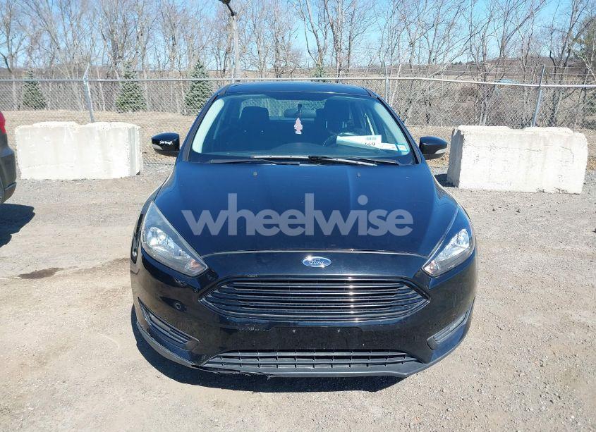 Photo 6 of 2017 Ford Focus SE (VIN 1FADP3FE3HL212196)