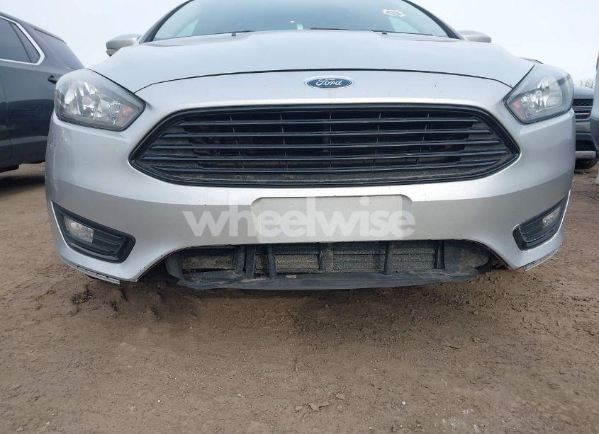 Photo 12 of 2017 Ford Focus SE (VIN 1FADP3FE3HL270504)