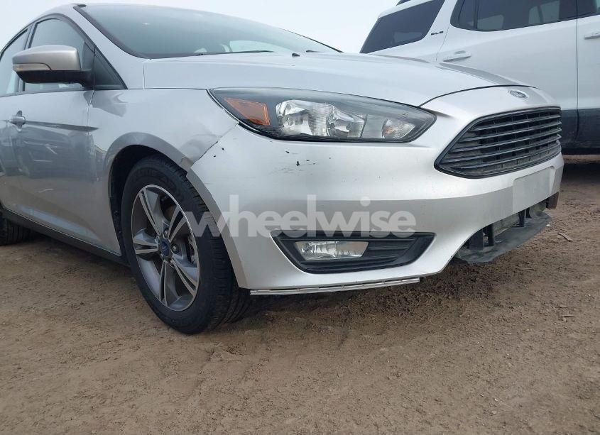 Photo 6 of 2017 Ford Focus SE (VIN 1FADP3FE3HL270504)