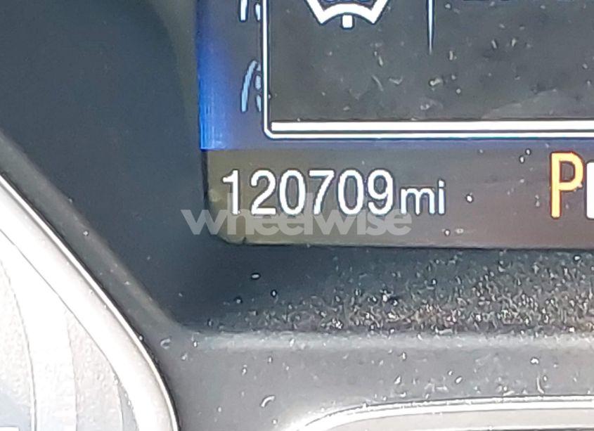 Photo 16 of 2017 Ford Focus SE (VIN 1FADP3FE3HL306451)