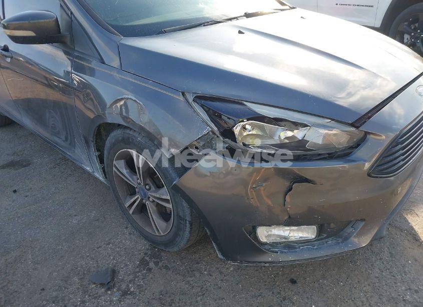 Photo 6 of 2017 Ford Focus SE (VIN 1FADP3FE3HL306451)