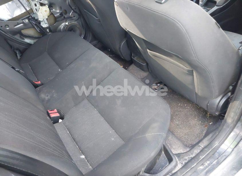 Photo 8 of 2017 Ford Focus SE (VIN 1FADP3FE3HL306451)