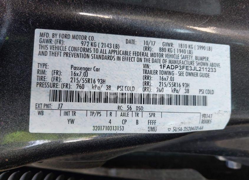 Photo 9 of 2018 Ford Focus SE (VIN 1FADP3FE3JL211233)