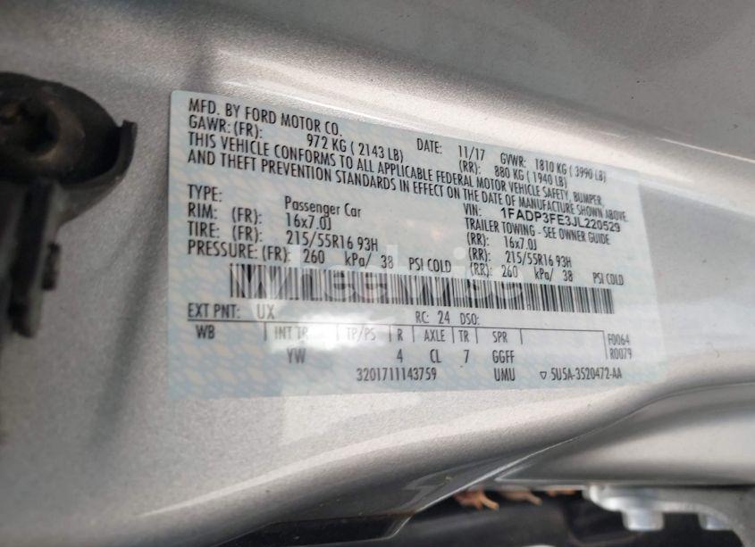 Photo 9 of 2018 Ford Focus SE (VIN 1FADP3FE3JL220529)