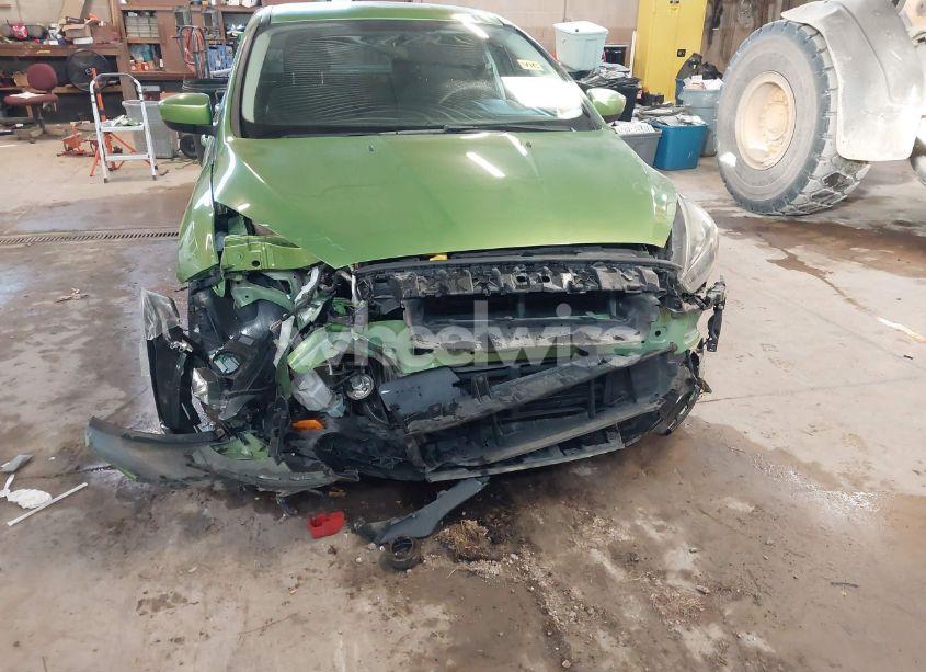 Photo 6 of 2018 Ford Focus SE (VIN 1FADP3FE3JL235354)