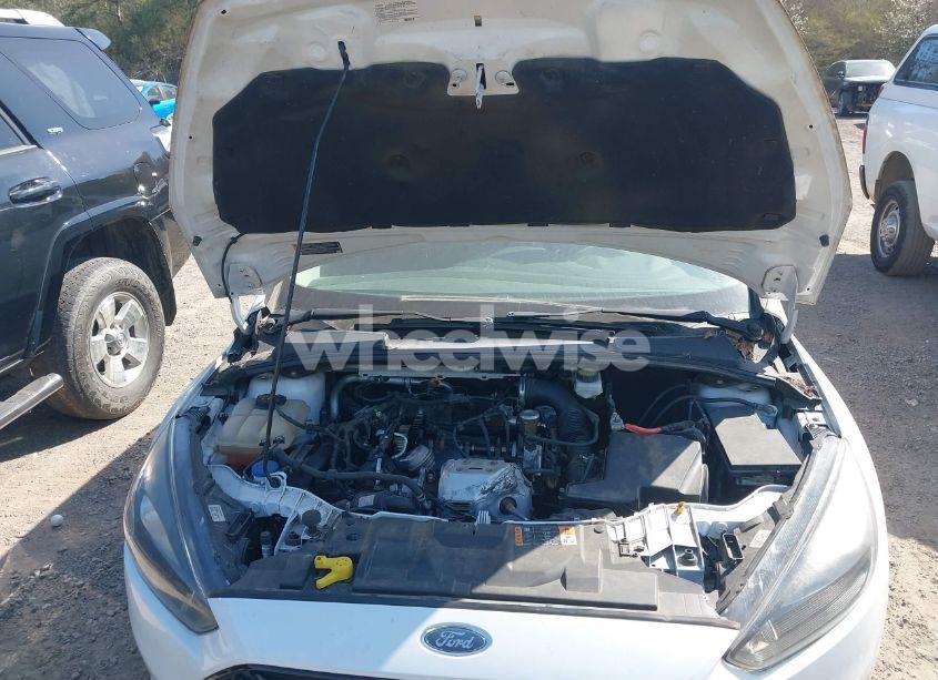 Photo 10 of 2018 Ford Focus SE (VIN 1FADP3FE3JL286448)