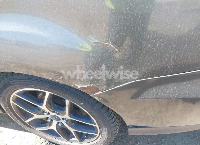 Photo 13 of 2015 Ford Focus SE (VIN 1FADP3FE4FL314250)