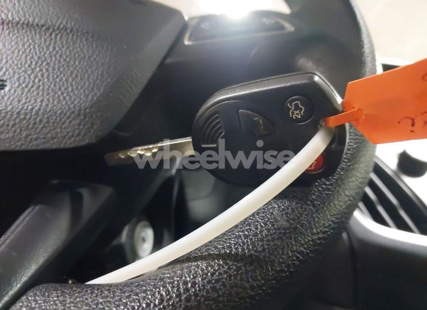 Photo 11 of 2017 Ford Focus SE (VIN 1FADP3FE4HL275856)