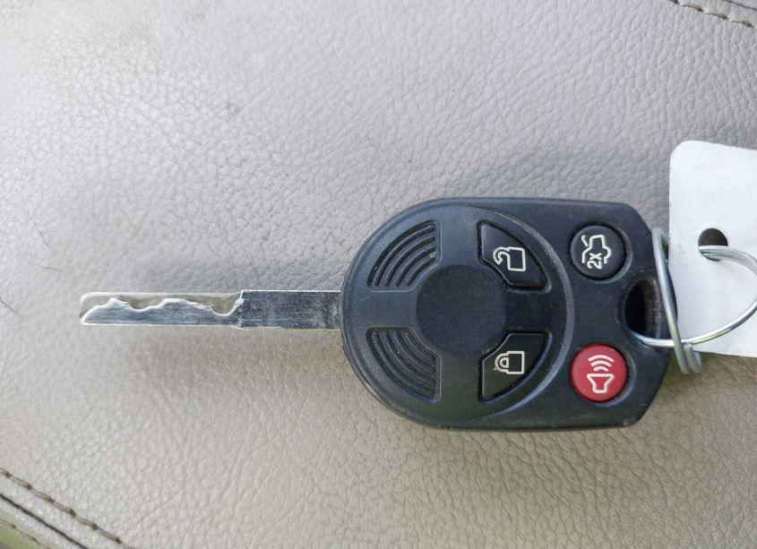 Photo 11 of 2018 Ford Focus SE (VIN 1FADP3FE4JL259565)