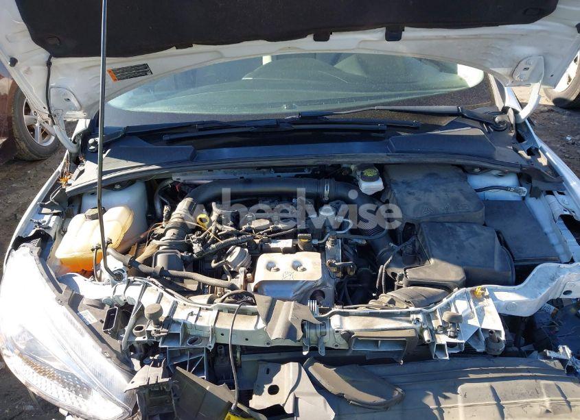 Photo 10 of 2018 Ford Focus SE (VIN 1FADP3FE4JL298897)