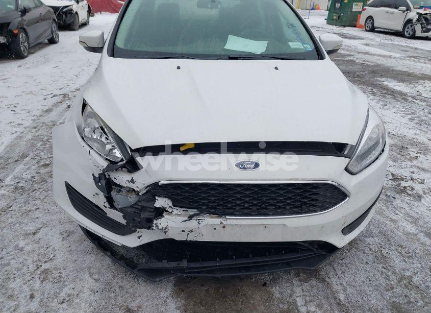 Photo 6 of 2017 Ford Focus SE (VIN 1FADP3FE5HL220784)