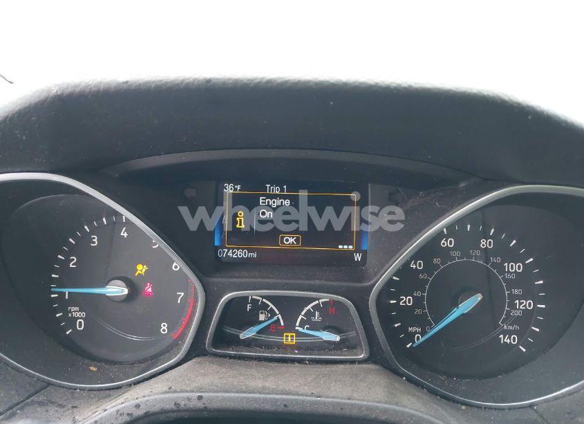 Photo 7 of 2017 Ford Focus SE (VIN 1FADP3FE5HL220784)