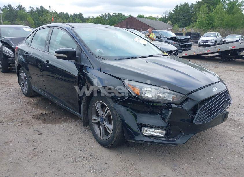2017 Ford Focus SE (VIN 1FADP3FE5HL316446) main photo