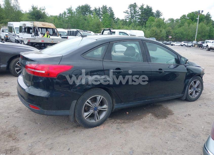 Photo 14 of 2017 Ford Focus SE (VIN 1FADP3FE5HL316446)