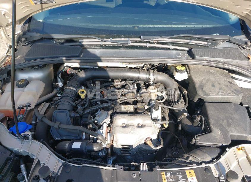 Photo 10 of 2018 Ford Focus SE (VIN 1FADP3FE5JL200220)