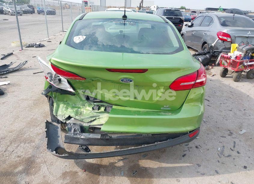 Photo 16 of 2018 Ford Focus SE (VIN 1FADP3FE5JL222542)