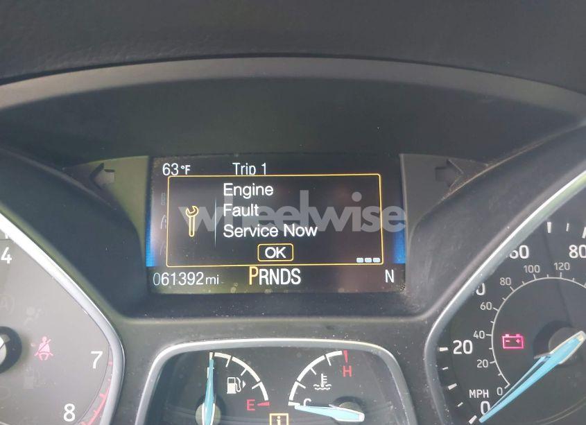 Photo 18 of 2018 Ford Focus SE (VIN 1FADP3FE5JL241401)