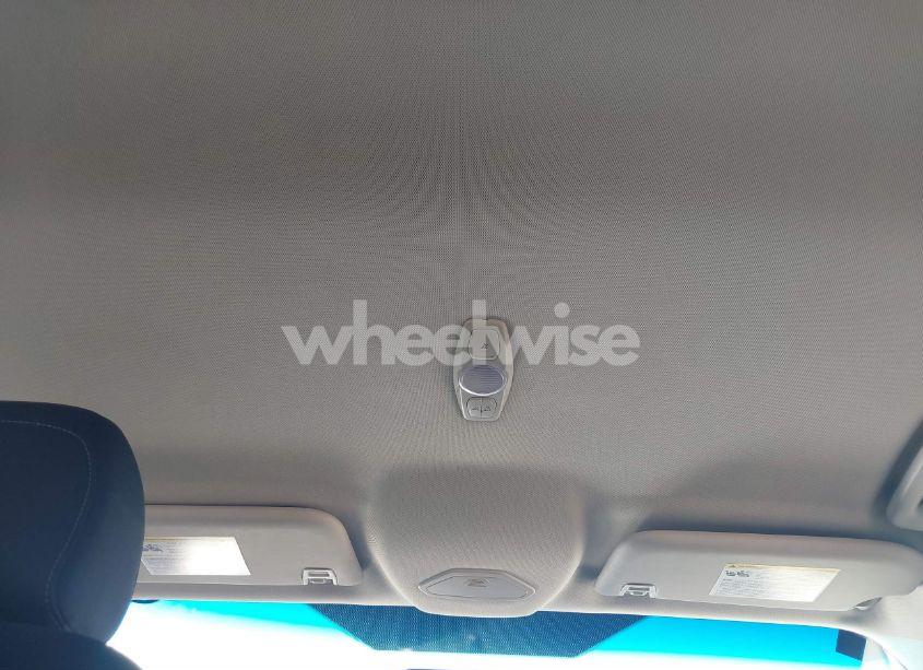 Photo 19 of 2018 Ford Focus SE (VIN 1FADP3FE5JL258893)