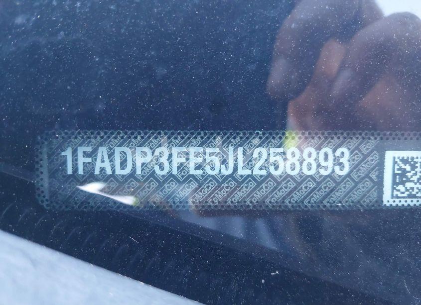 Photo 9 of 2018 Ford Focus SE (VIN 1FADP3FE5JL258893)