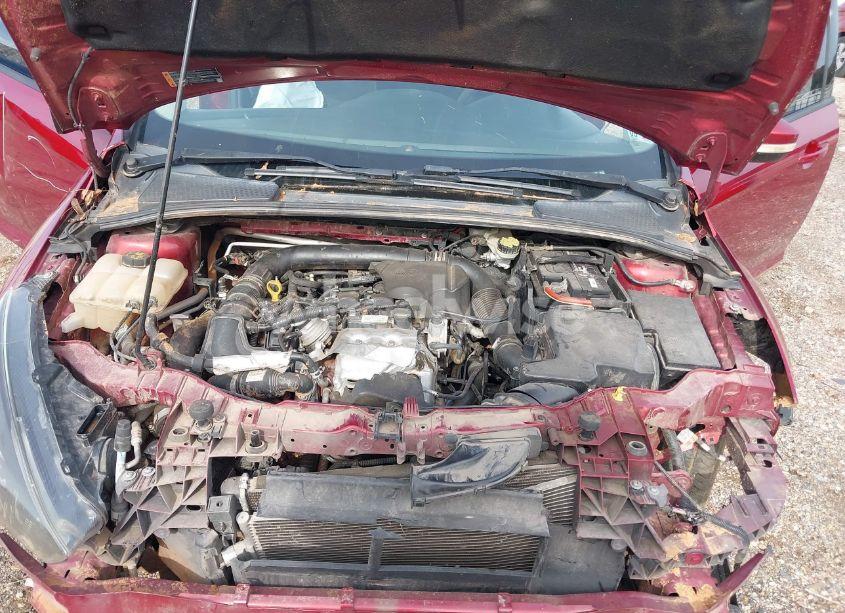 Photo 10 of 2016 Ford Focus SE (VIN 1FADP3FE6GL208688)