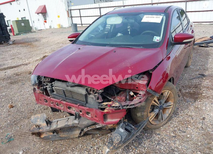 Photo 16 of 2016 Ford Focus SE (VIN 1FADP3FE6GL208688)