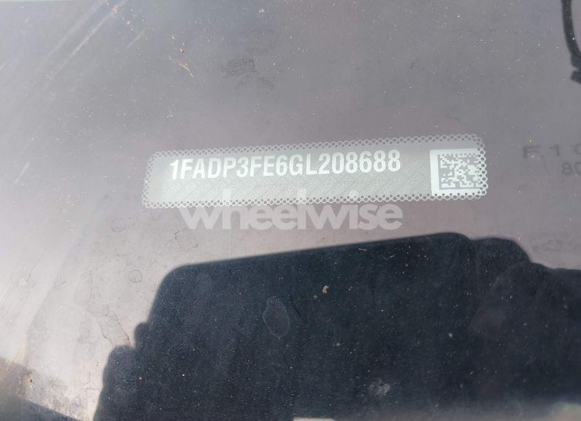 Photo 9 of 2016 Ford Focus SE (VIN 1FADP3FE6GL208688)