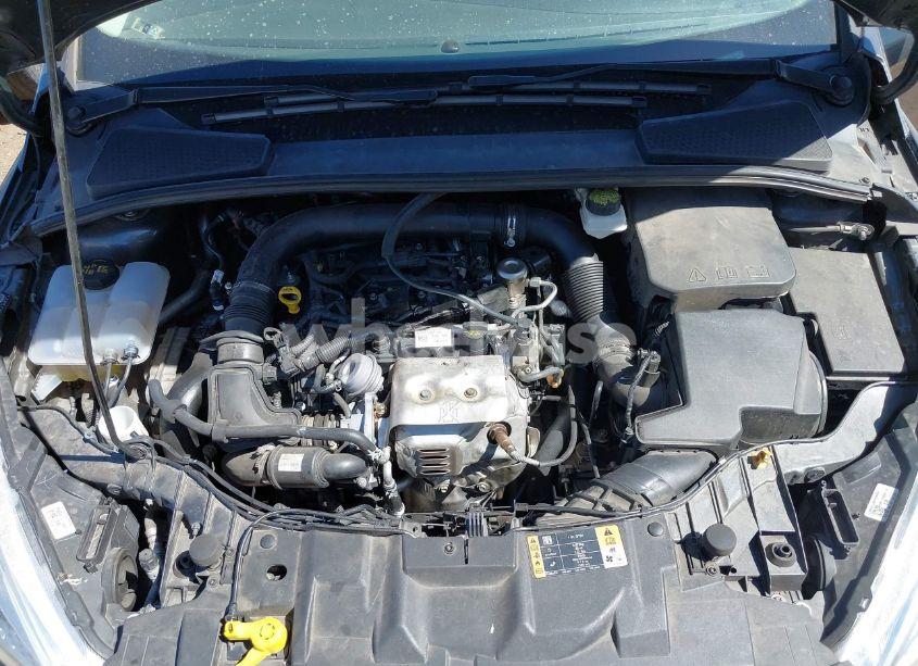 Photo 10 of 2018 Ford Focus SE (VIN 1FADP3FE6JL270910)