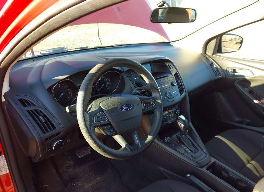 Photo 14 of 2016 Ford Focus SE (VIN 1FADP3FE7GL350757)