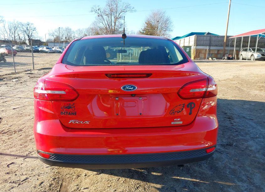 Photo 6 of 2016 Ford Focus SE (VIN 1FADP3FE7GL350757)