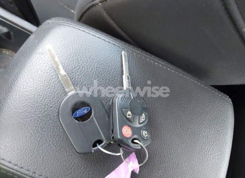 Photo 11 of 2016 Ford Focus SE (VIN 1FADP3FE7GL406809)